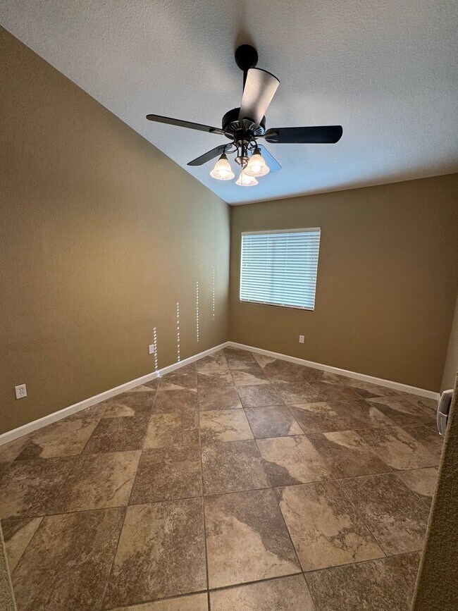 Building Photo - DEL WEBB 55+ Adult Community in Roseville!