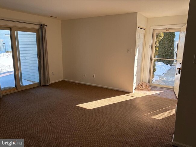 Building Photo - 405 Atlanta Court