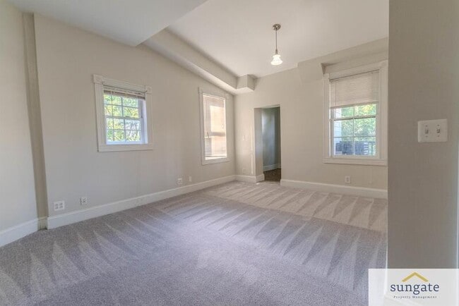 Building Photo - 1729 Park Ave