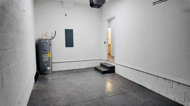 Building Photo - 2916 E 15th Ave