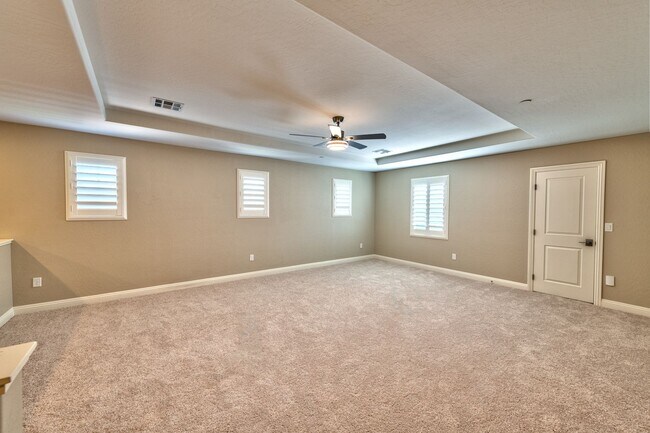 Building Photo - A unique Gem in Inspirada! 5 beds, 3 car, bedroom downstairs and Pool/spa!