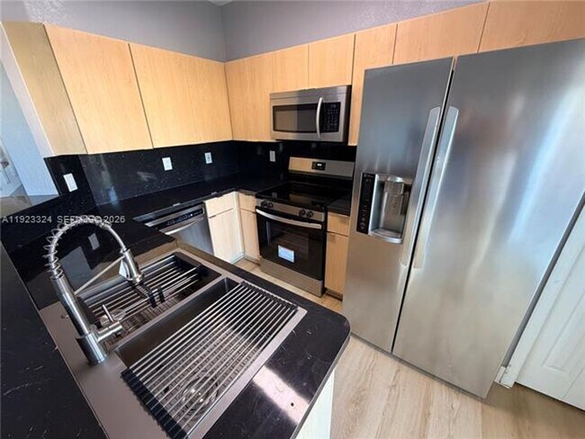 Building Photo - 10803 NW 83rd St