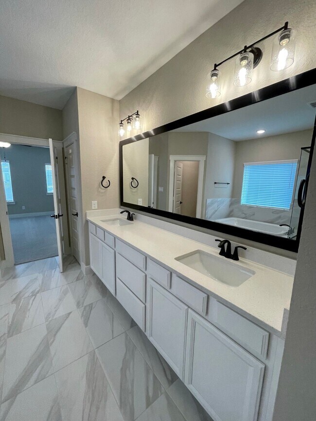 Building Photo - 18607 Courteous Wy