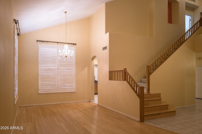 Building Photo - 844 W Azalea Dr