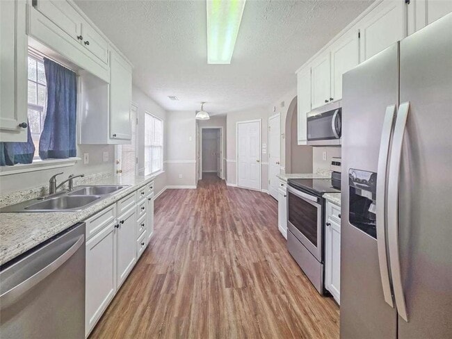 Building Photo - 4445 Brookridge Dr SW