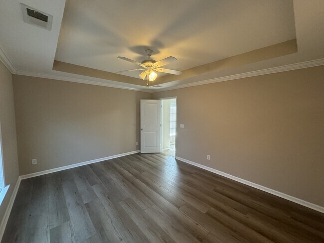 Building Photo - 5443 Overland Trail