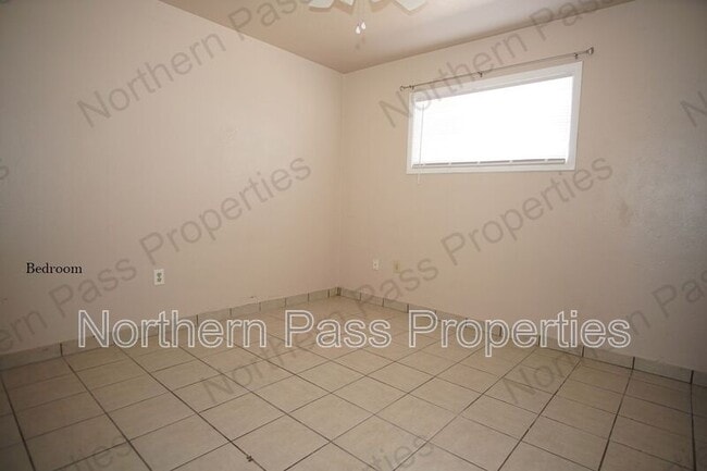 Building Photo - 429a Emerson St