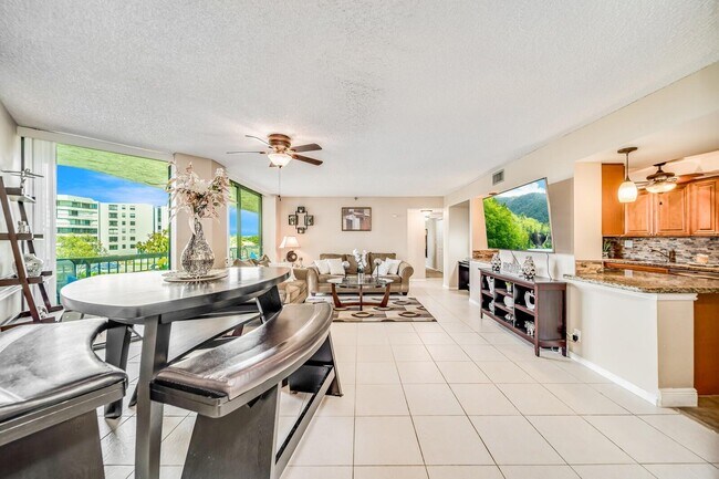 Building Photo - 6372 La Costa Dr