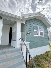 Building Photo - Charming 3 Bed, 2 Bath Home in Pocatello!