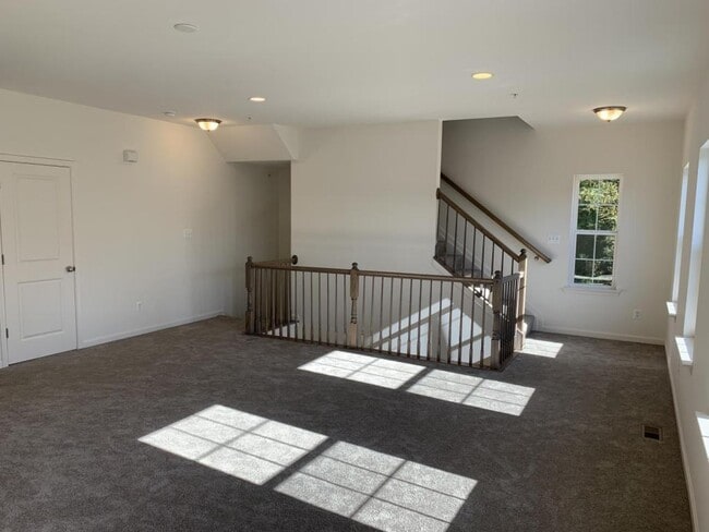 Building Photo - 101 Trails Way