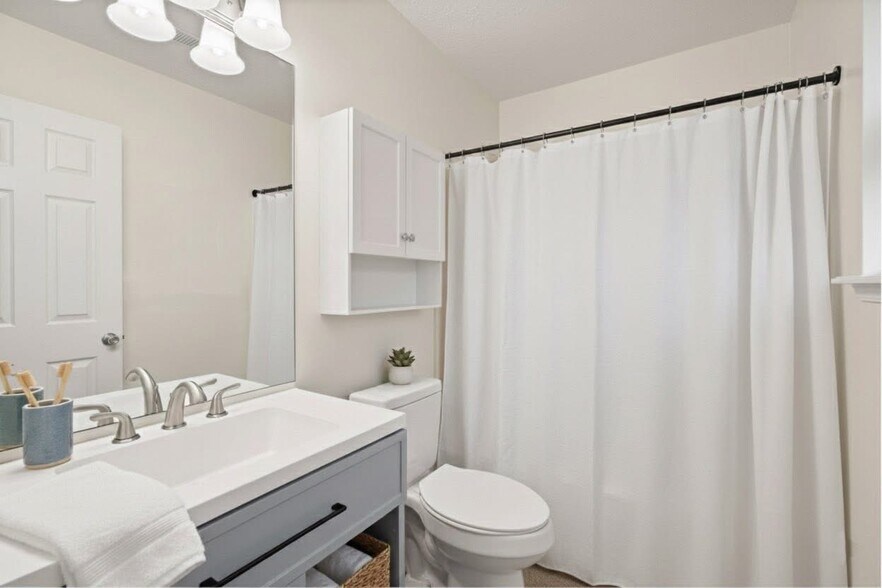 Building Photo - 1216 Whitehorse Vale Dr