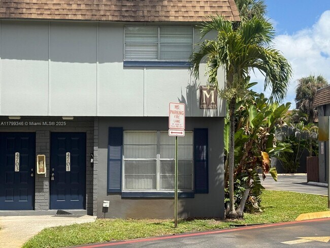 Building Photo - 4701 NW 9th Dr