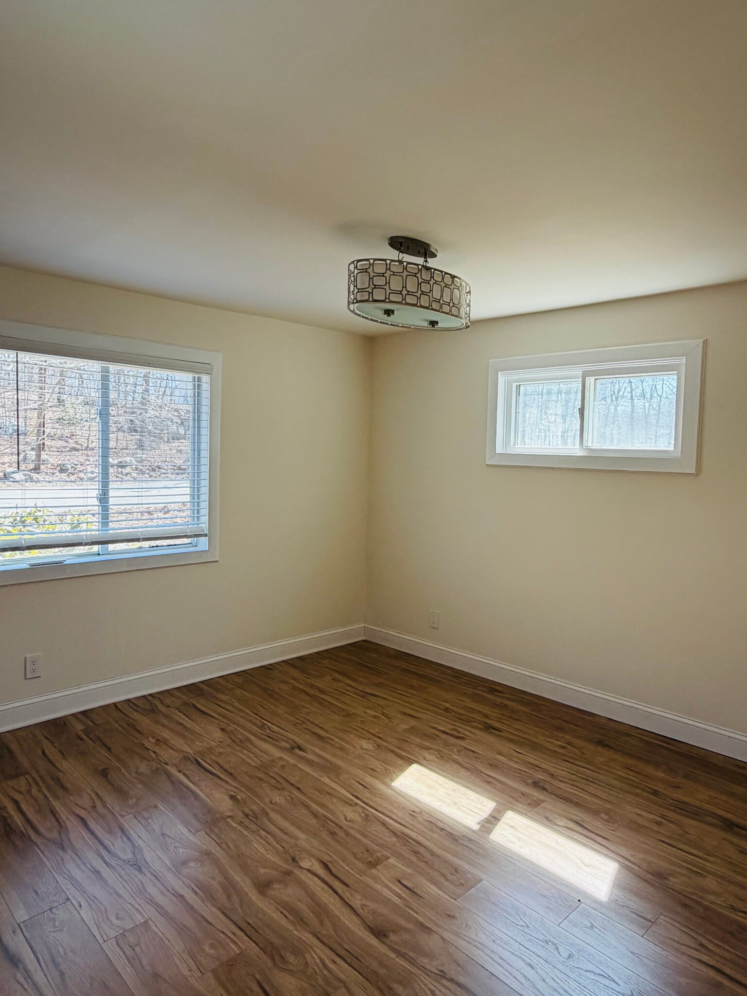 Building Photo - 515 Cow Hill Rd