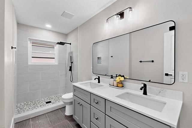 Building Photo - 10132 Medlock Dr