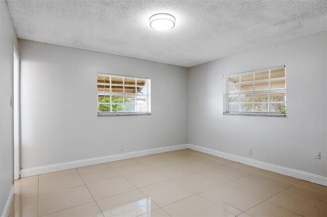 Building Photo - 6719 Boulevard of Champions