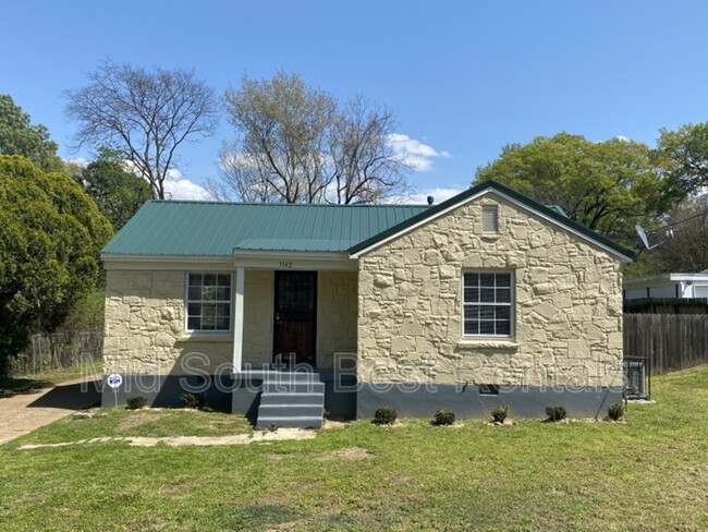 Primary Photo - 3142 Ridgecrest St