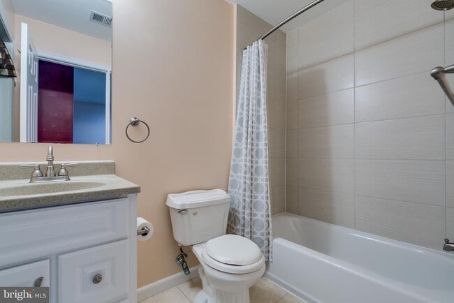 Building Photo - 2415 Terra Cotta Cir