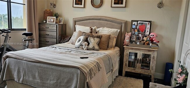 Building Photo - 3020 NW 125th Ave