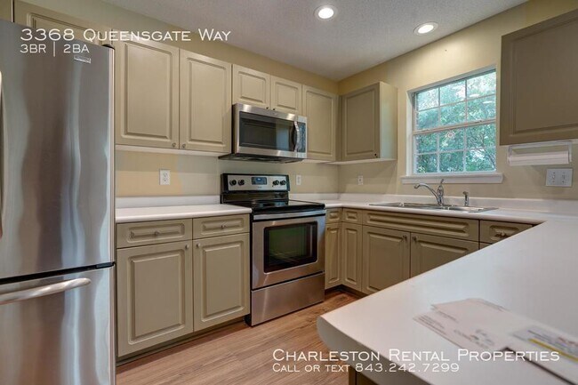 Building Photo - 3368 Queensgate Way