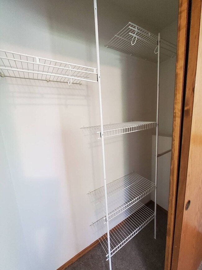 Building Photo - 2801 Ruschfield Dr