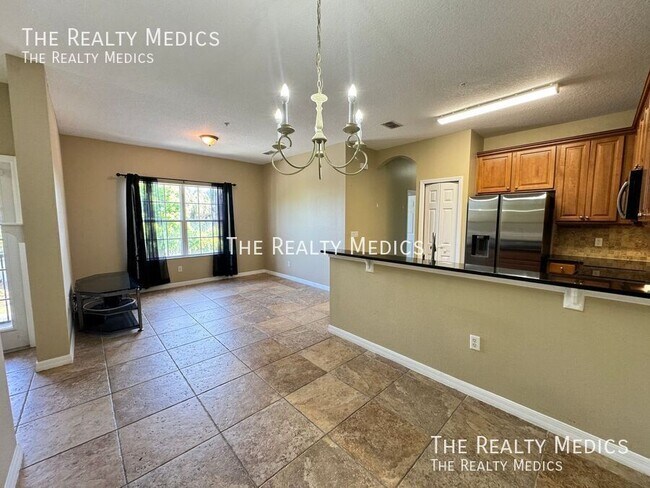 Building Photo - 2898 Oakwater Dr
