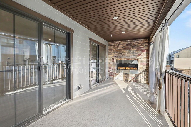 Building Photo - 1705 Dunnington Pl