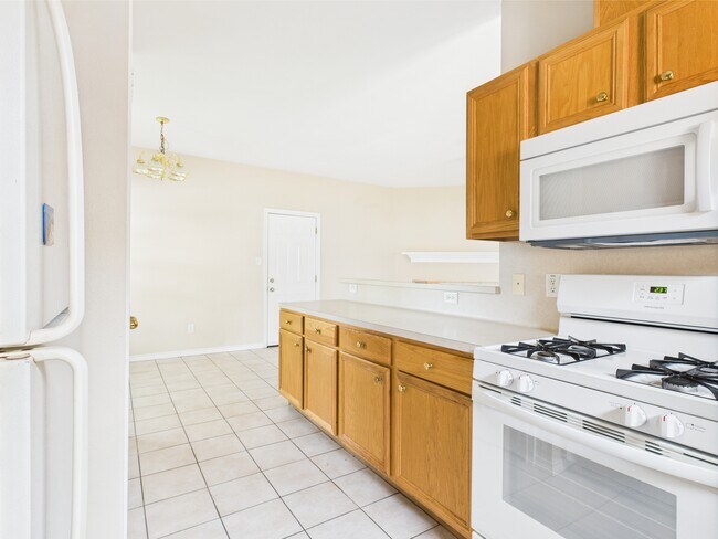 Building Photo - 612 Townplace Dr