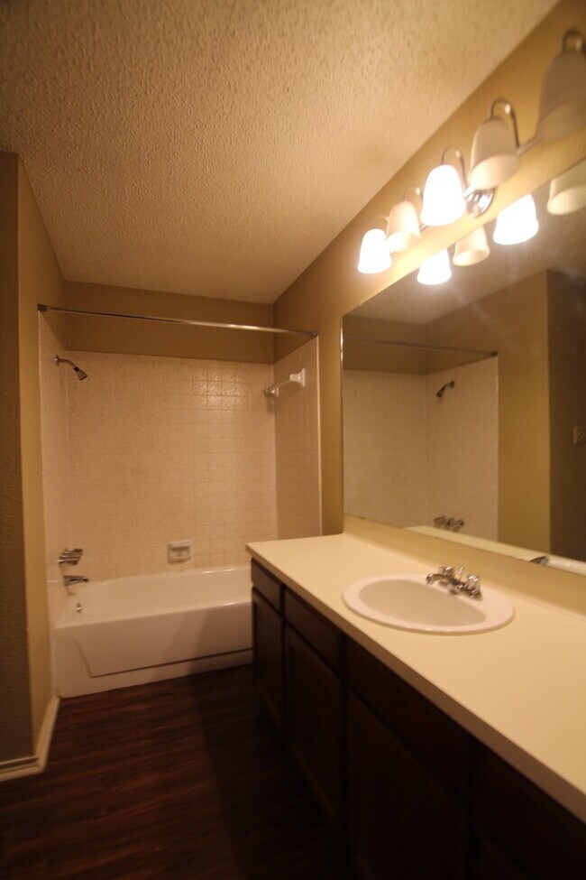 Building Photo - Garrett Duplex 8302/8304