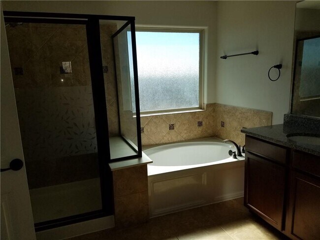 Building Photo - 7317 Highland Bluff Cove