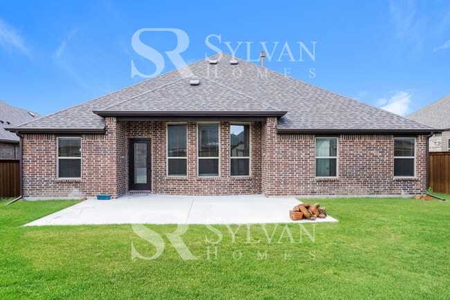 Building Photo - This is Tailored to Your Highest Standards.