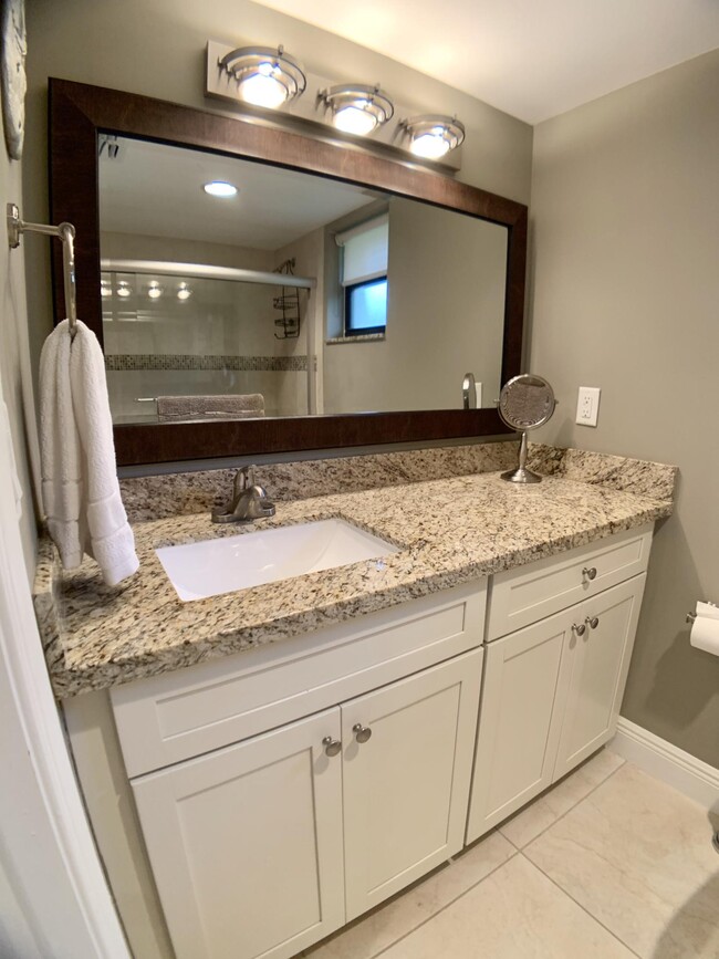 Building Photo - 11863 Wimbledon Cir