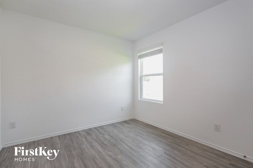 Building Photo - 1923 Morse Way