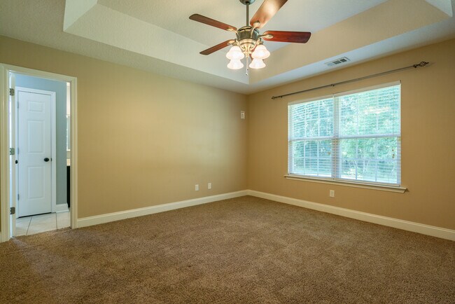 Building Photo - 633 Wilkinson Rd