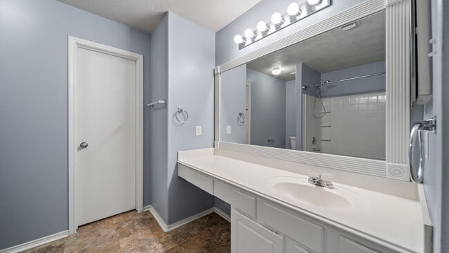 Building Photo - 134 S Vesper Bend Cir