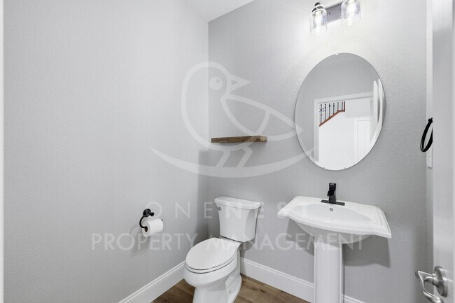 Building Photo - 2127 Ranch View Dr