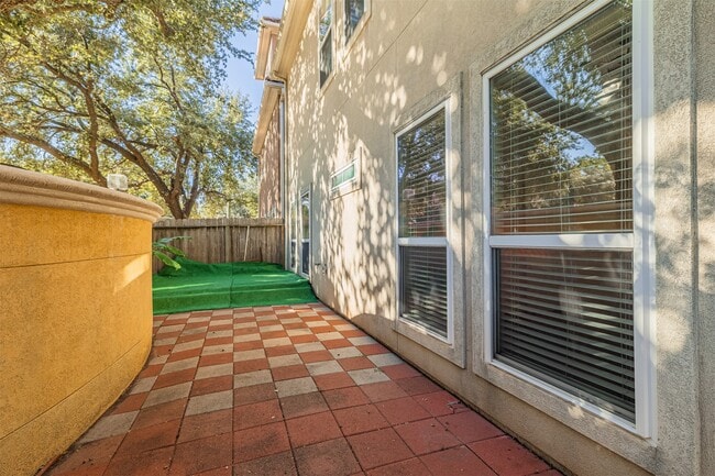 Building Photo - 7155 Windwater Lagoon Dr