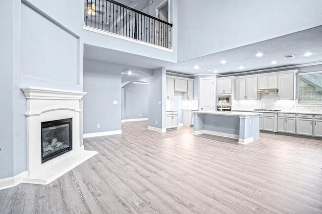 Building Photo - 2328 Blended Tree Ranch