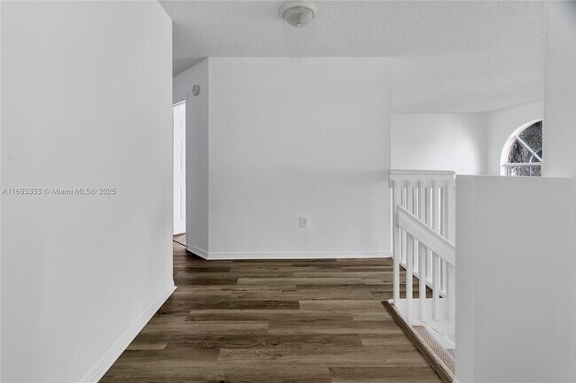 Building Photo - 106 Gables Blvd