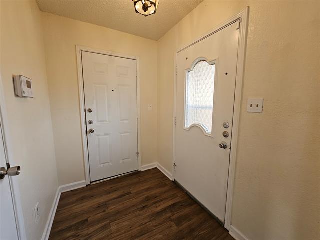 Building Photo - 308 Royal Field Dr