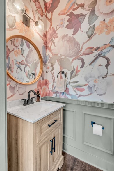 Building Photo - 211 Porter Village Cir