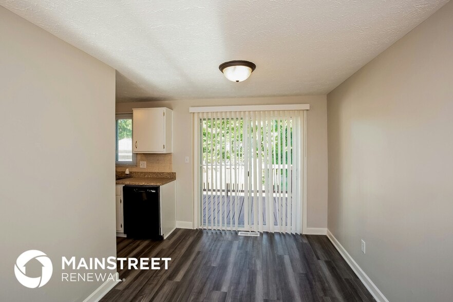Building Photo - 6824 Littleton Dr