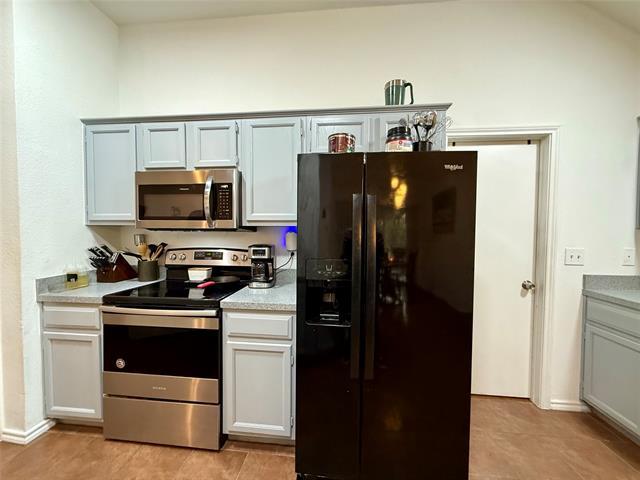 Building Photo - 2922 Custer Dr