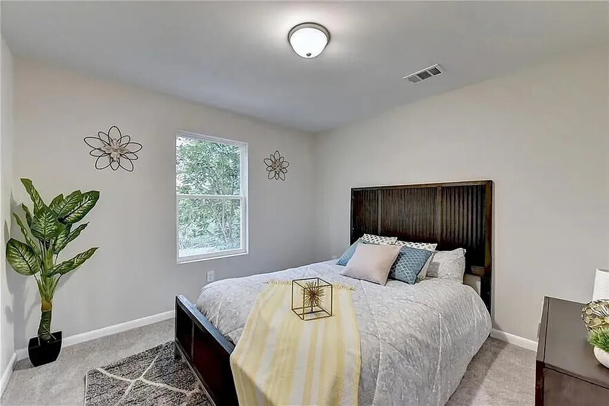 Building Photo - 3331 Midway Rd