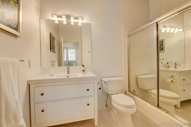Building Photo - 2479 NW 66th Dr