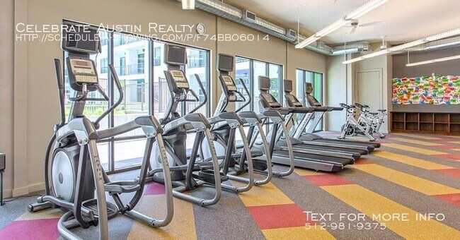 Building Photo - Corazon