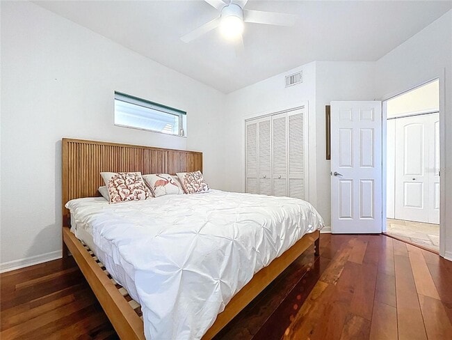 Building Photo - 8485 Blind Pass Dr