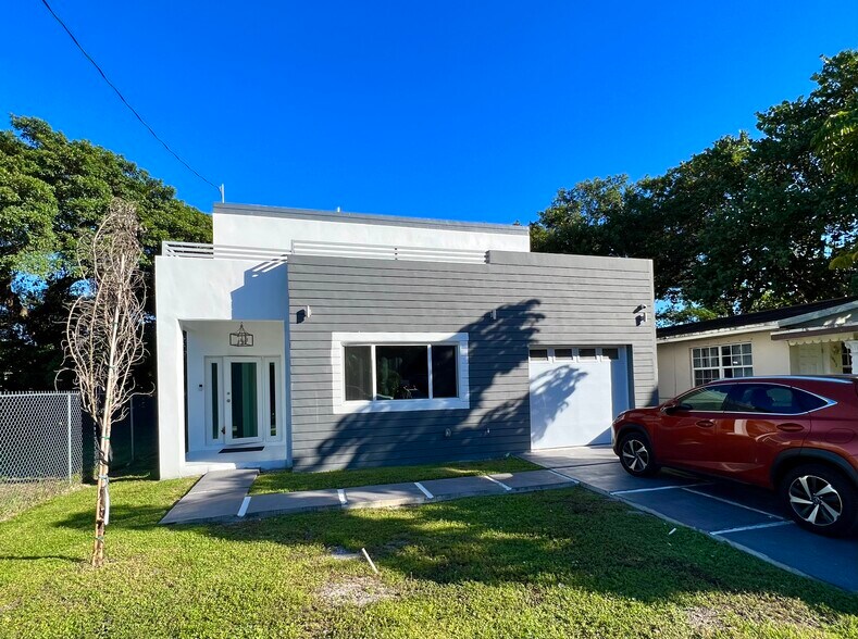 Building Photo - 1453 NW 70th St