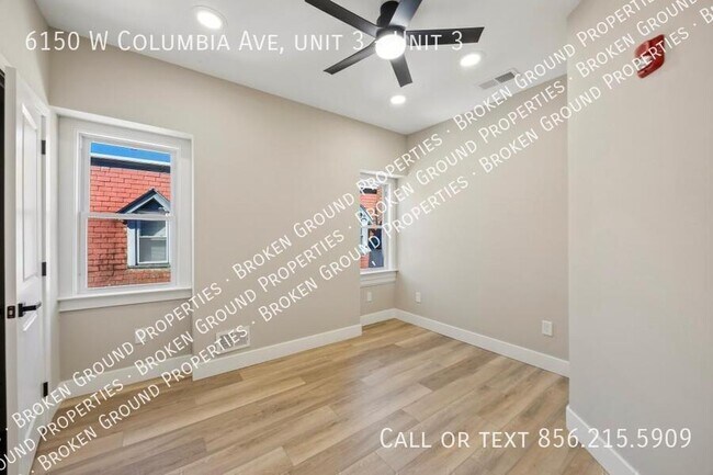 Building Photo - 6150 W Columbia Ave