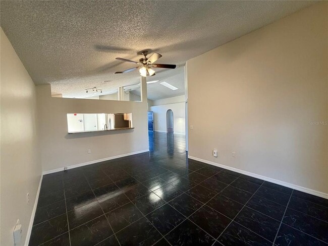 Building Photo - 809 Brightview Dr