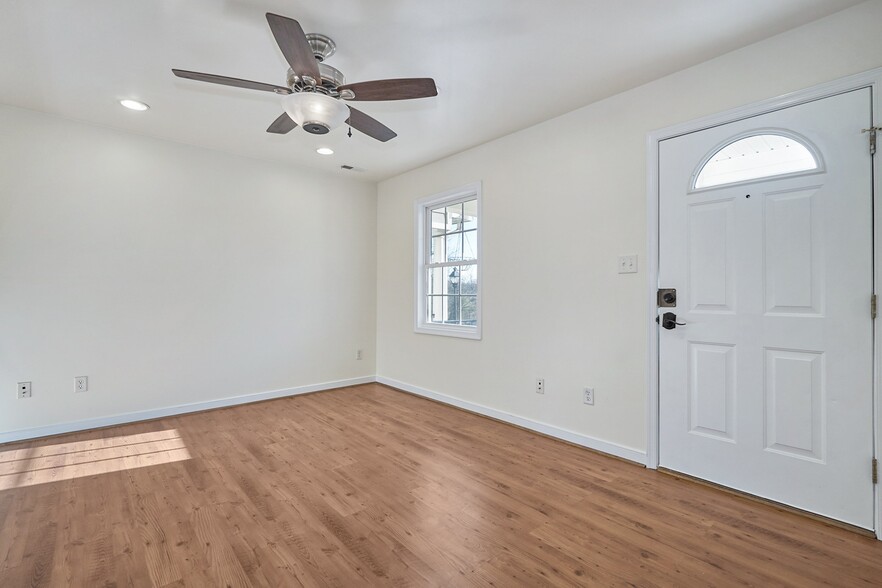 Building Photo - 1404 N 33rd St
